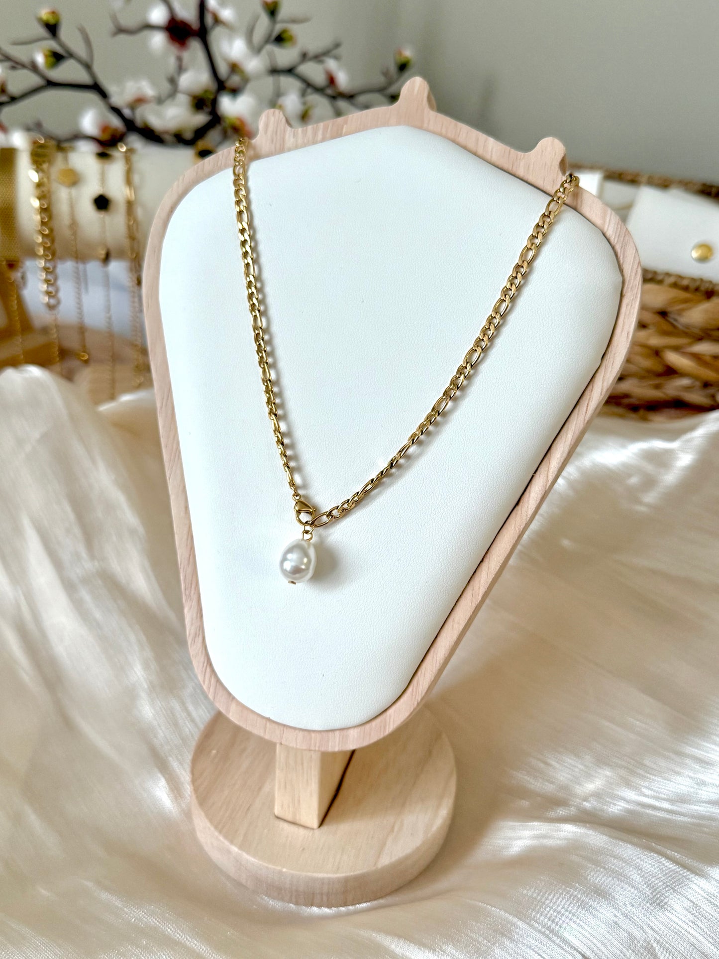 Pearl necklace