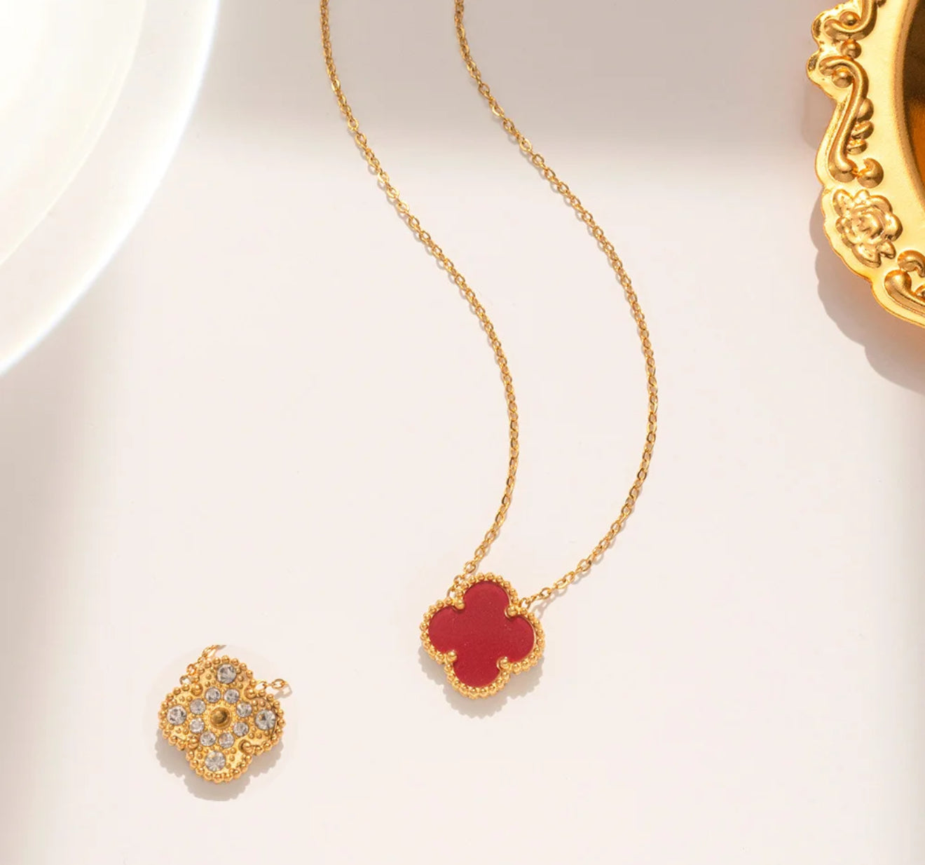Double side clover necklace