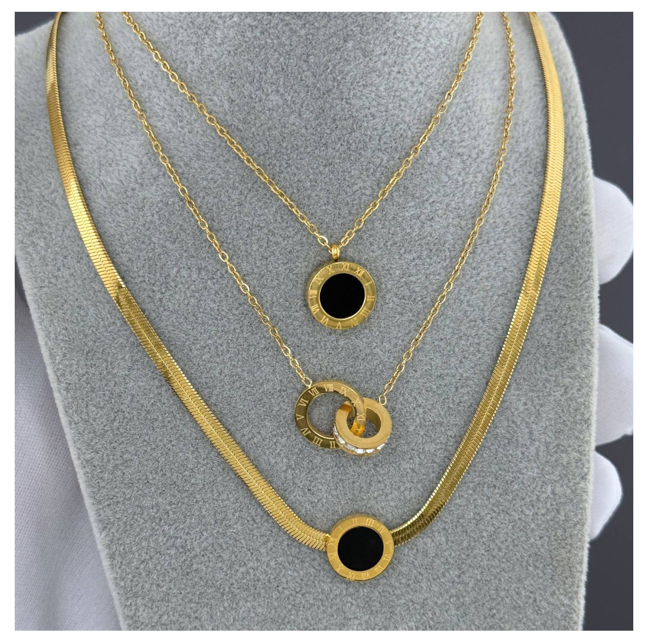 Double ring necklace