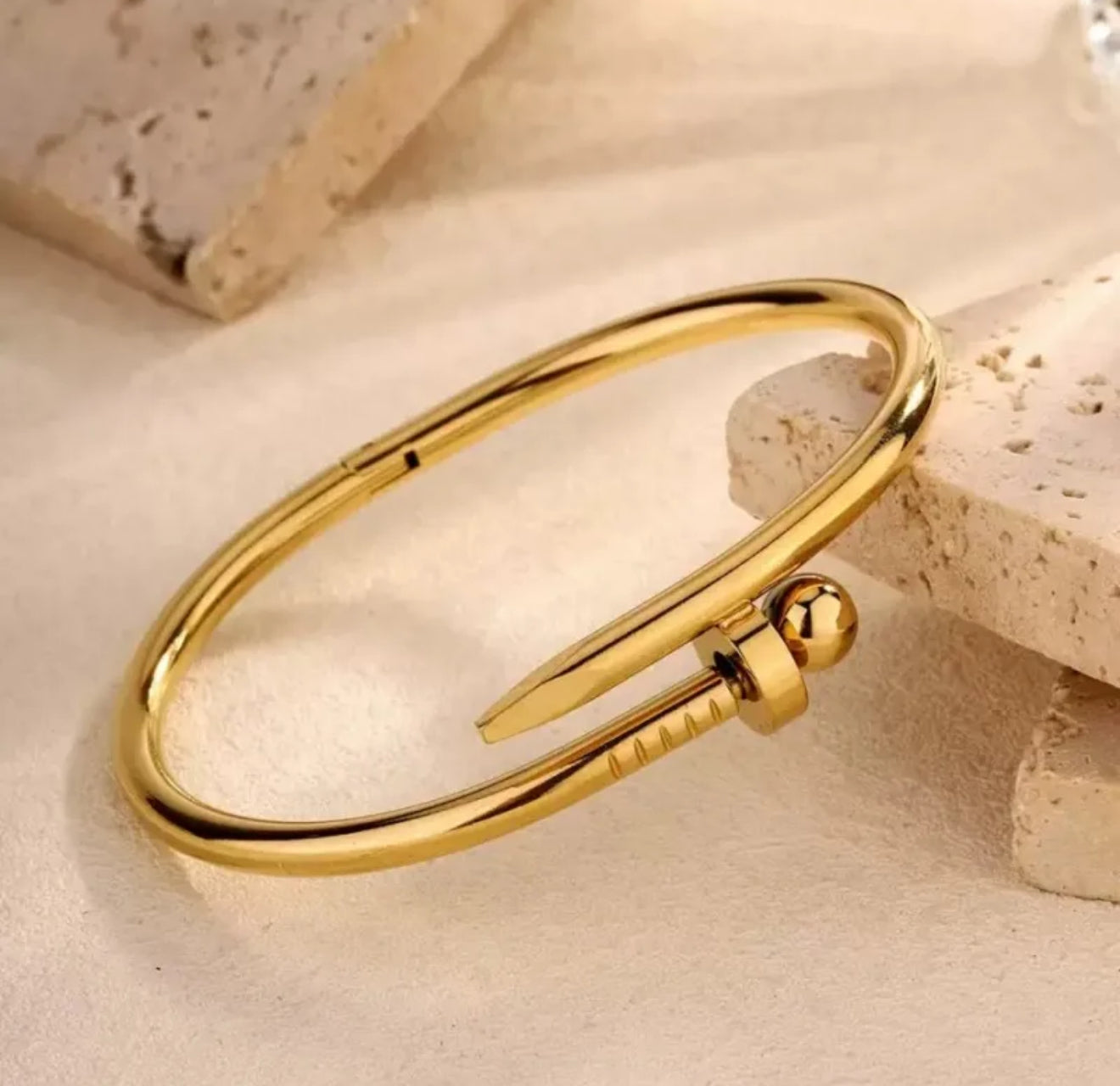 Nail bangle