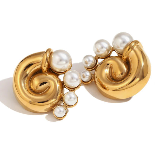 Shell earrings