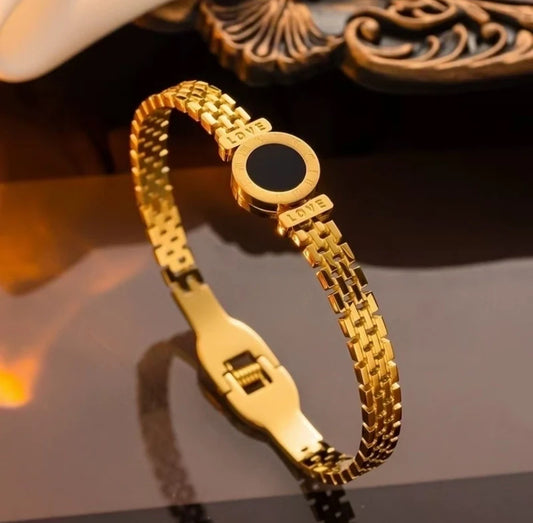 Black intensity bangle
