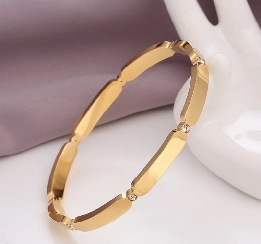 Serene Bangle