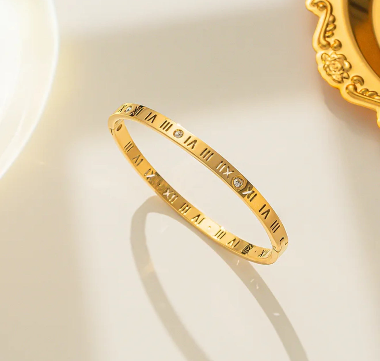 Roman Bangle