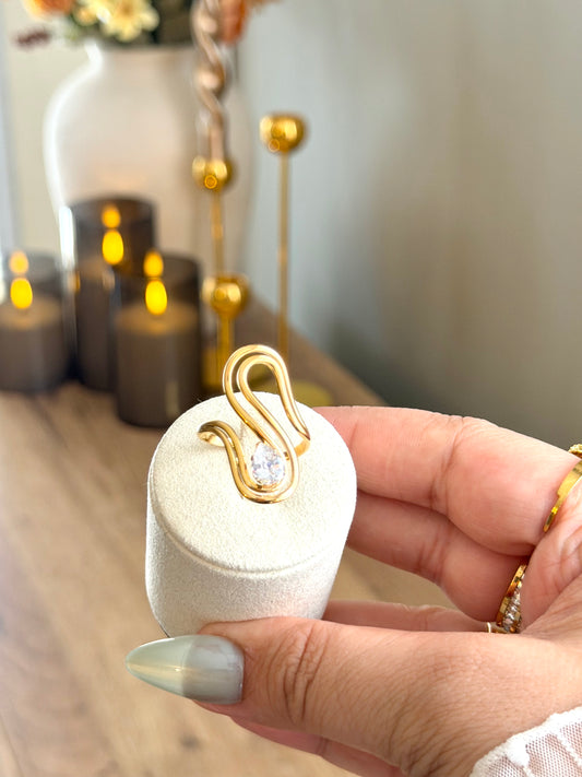 Elysian Loop Ring