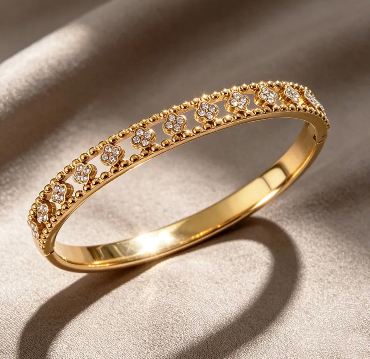 Mini Zircon Clover Bangle