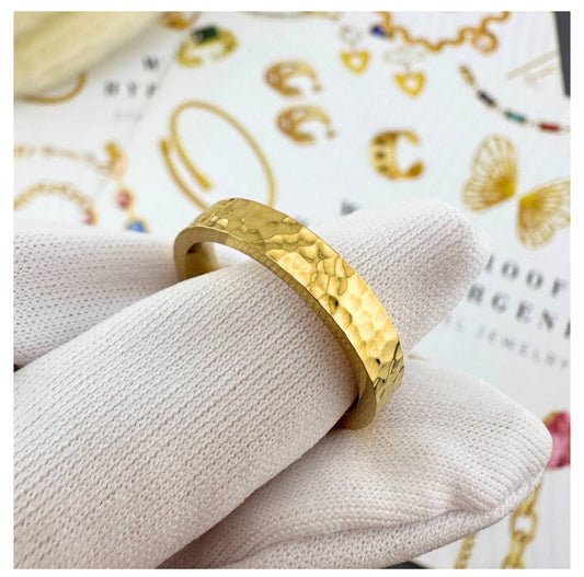Textured ring