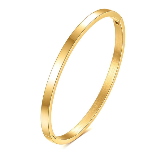 Plain gold bangle