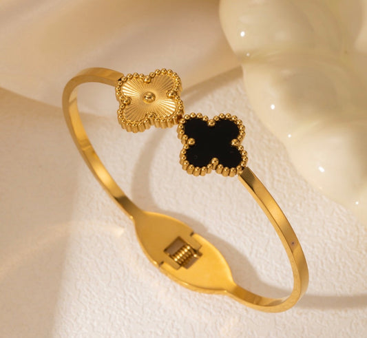 Black & Gold Clover Bangle