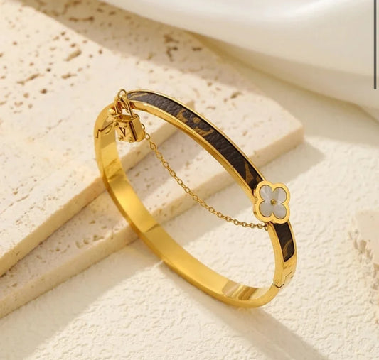 Luxury lock bangle