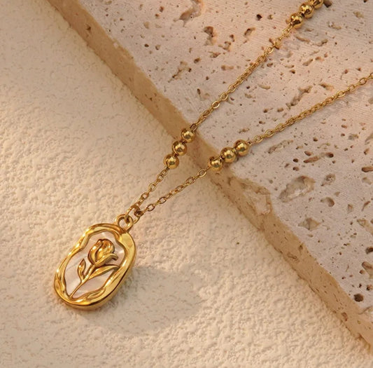 Rose pendant