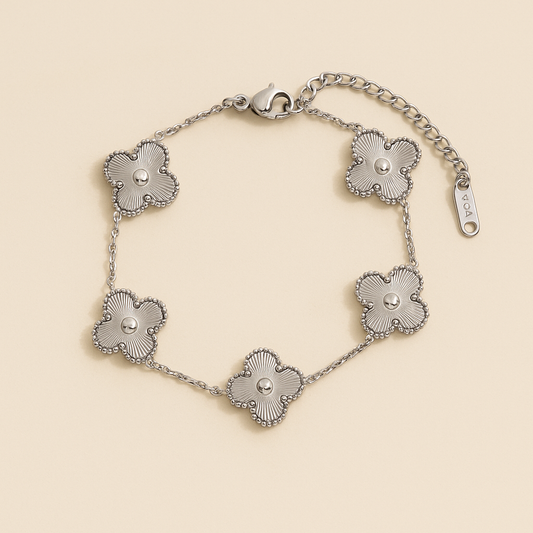 Silver clover bracelet